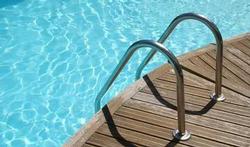 Piscine dans le jardin : les règles de sécurité